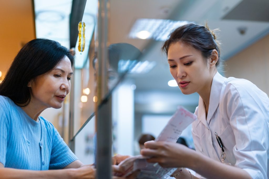 Client no-shows are a real headache, except a heating pad can’t remedy the lost costs. Consequently, an online booking system like kumoDent sends automated messages and calendar reminders to ensure patients never miss an appointment.