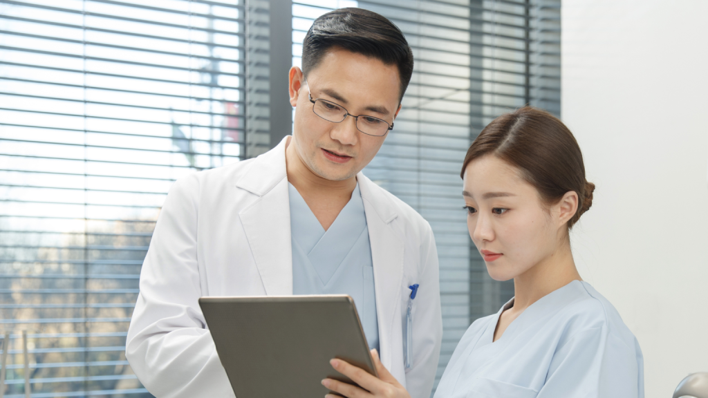 kumoDent™ dipercaya oleh lebih dari 1.000 klinik gigi sebagai software klinik gigi dan RME mereka.